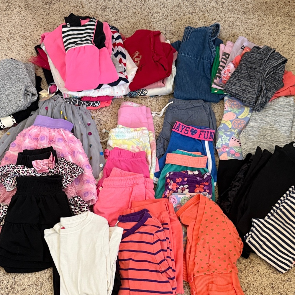 Enormous Lot of Girls Clothes
